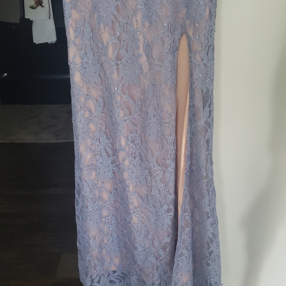 Lace full length formal gown - Picture 3 of 5
